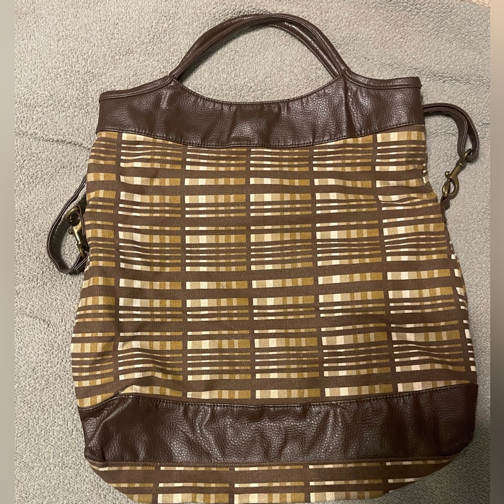 Your foldable tote you didn’t know you needed.